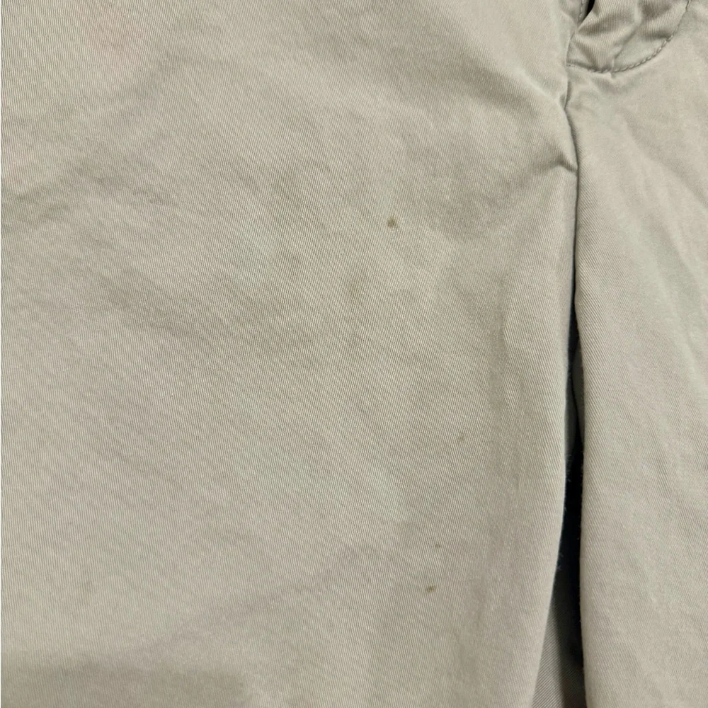 Tommy Hilfiger Men's Light Tan Flat Front Shorts - Picture 2 of 11